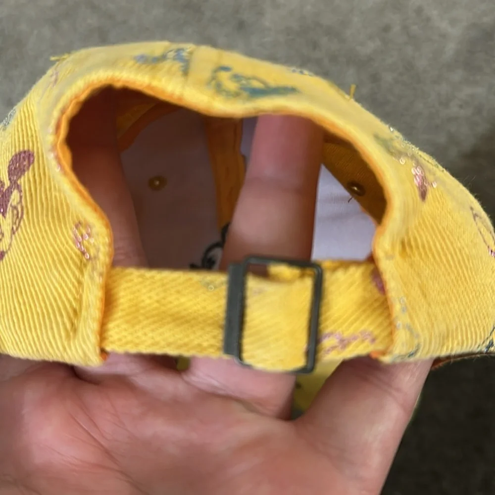 Disney hat and reversible Disney bucket hat. - Picture 3 of 13